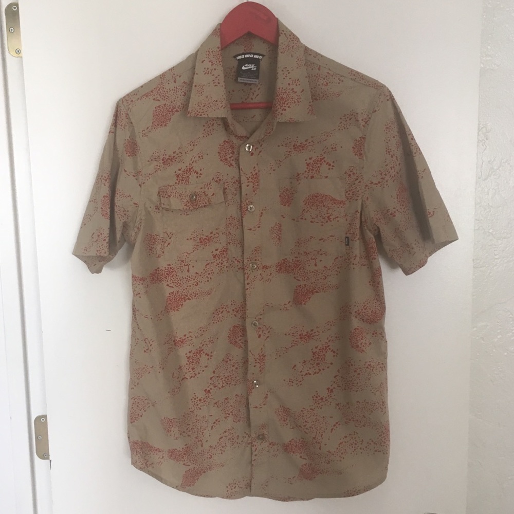 NIKE SB button up